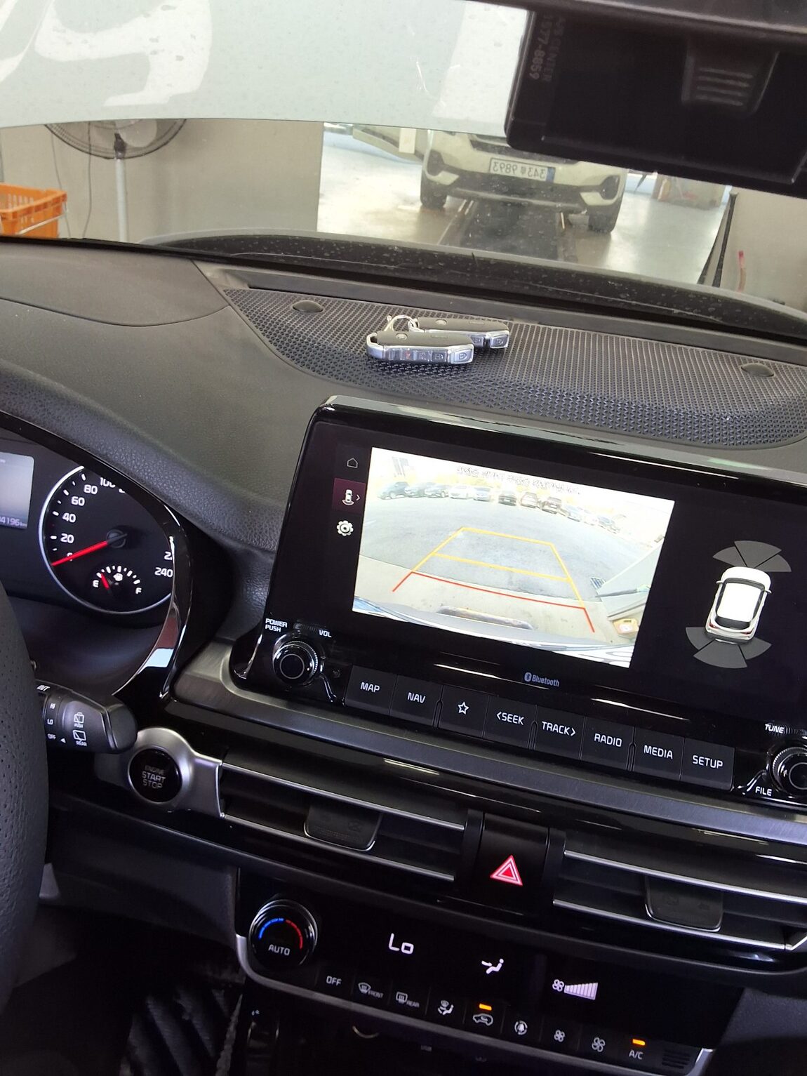 KIA SELTOS 1.6 GASOLINE 2WD PRESTIGE 2020 - zdjęcie 17