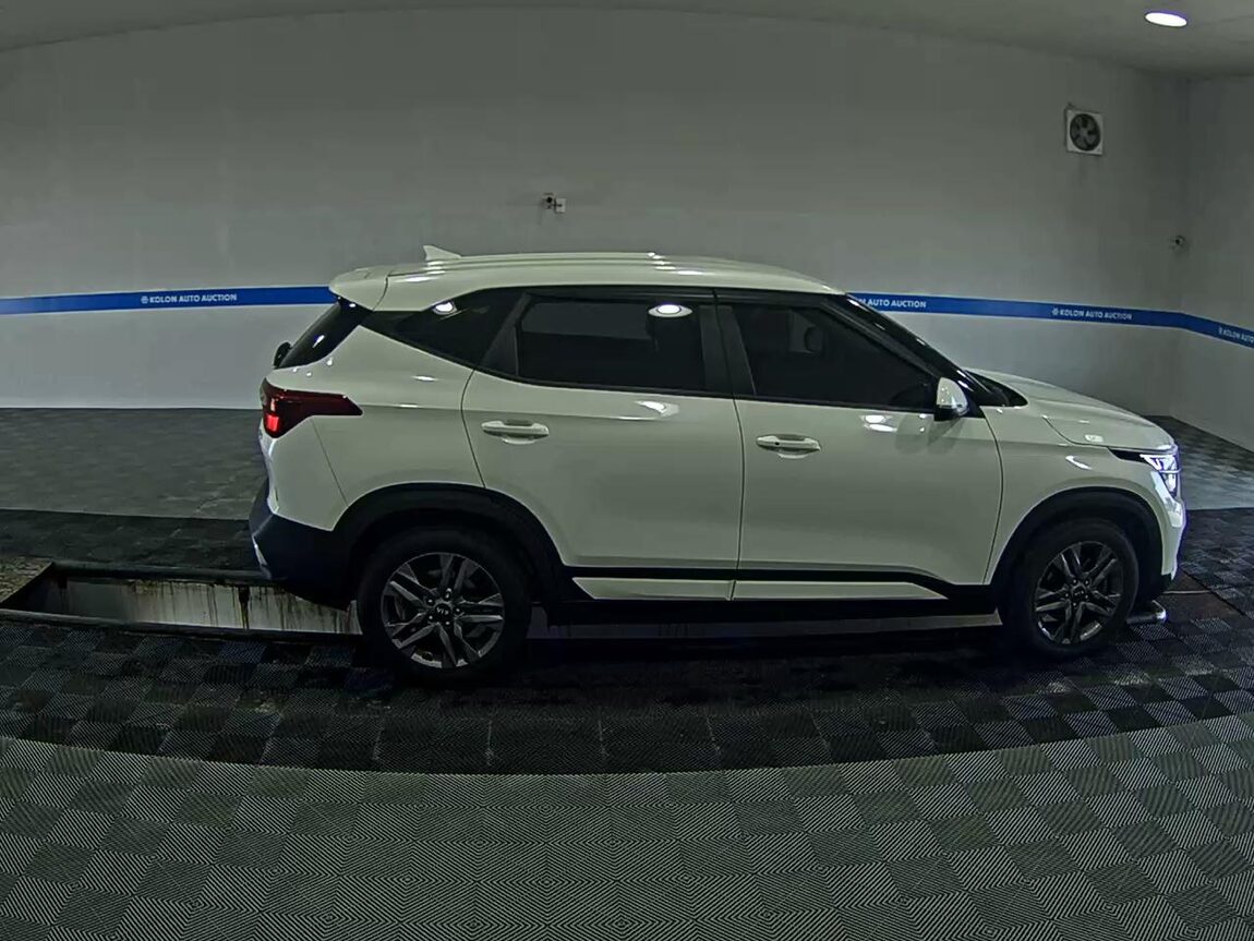 KIA SELTOS 1.6 GASOLINE 2WD PRESTIGE 2020 - zdjęcie 4