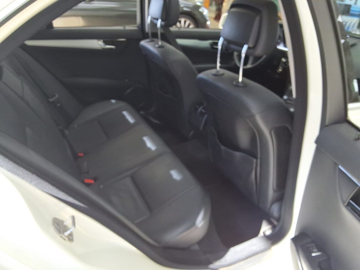 MERCEDES-BENZ C-CLASS (3RD GEN) C200 BLUE EFFICIENCY AVANTGARDE 2011 - zdjęcie 14