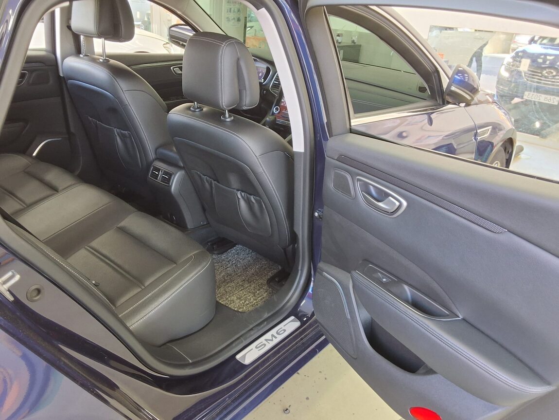 RENAULT (SAMSUNG) SM6 2.0 GDe LE 2019 - zdjęcie 13