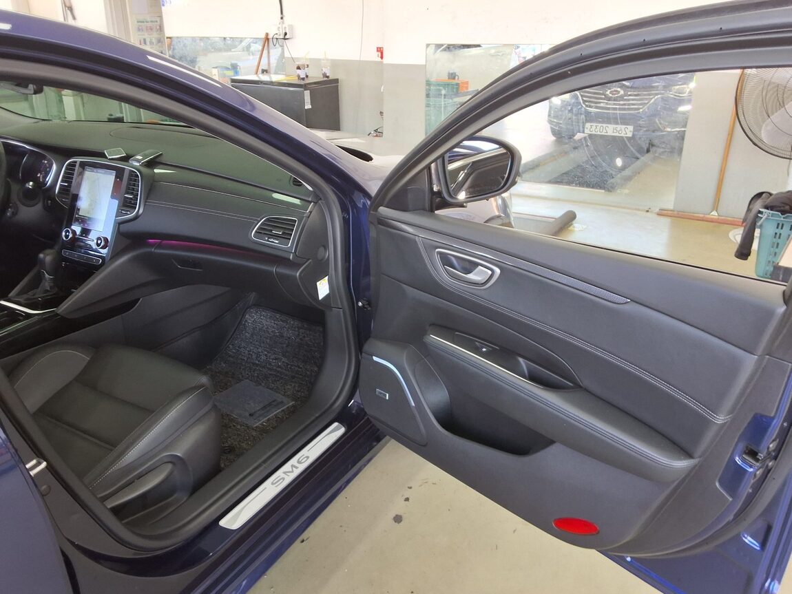 RENAULT (SAMSUNG) SM6 2.0 GDe LE 2019 - zdjęcie 14