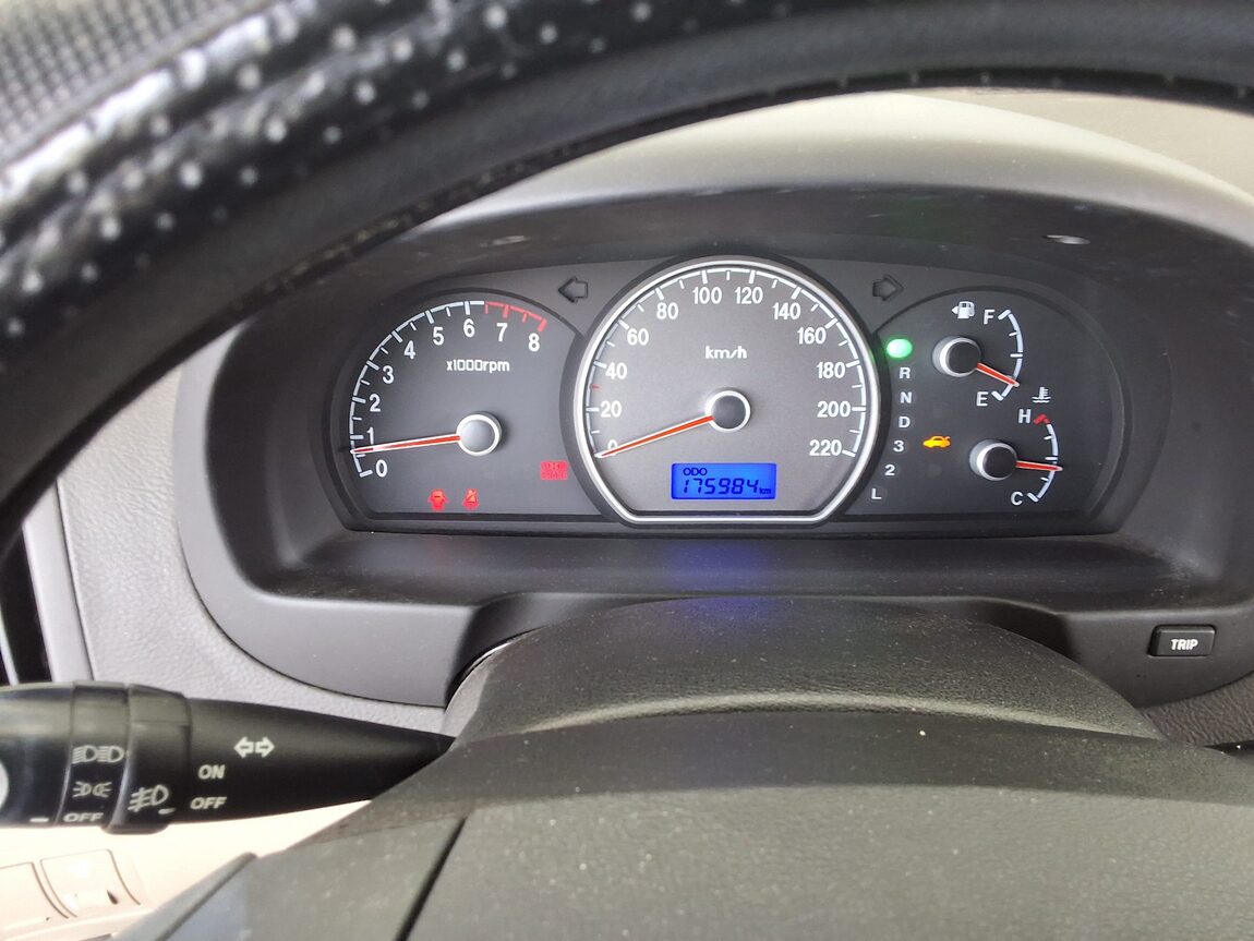 HYUNDAI AVANTE HD 1.6 VVT E16 DELUXE 2007 - zdjęcie 9