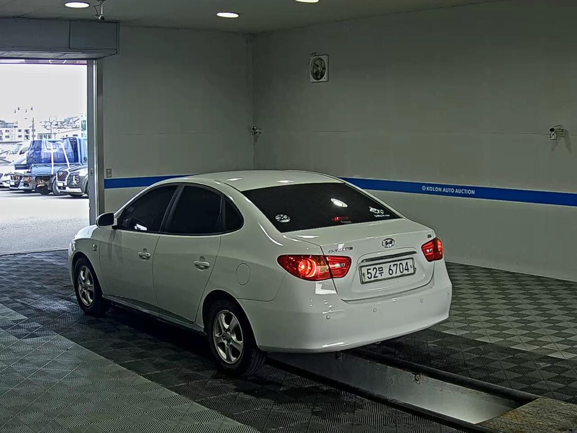 HYUNDAI AVANTE HD 1.6 VVT E16 DELUXE 2007 - zdjęcie 6