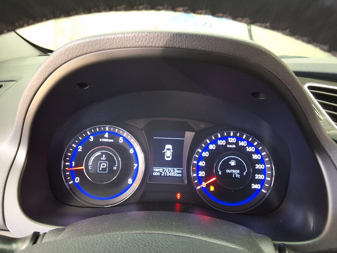 HYUNDAI i40 2.0 GDi PYL 2014 - zdjęcie 10