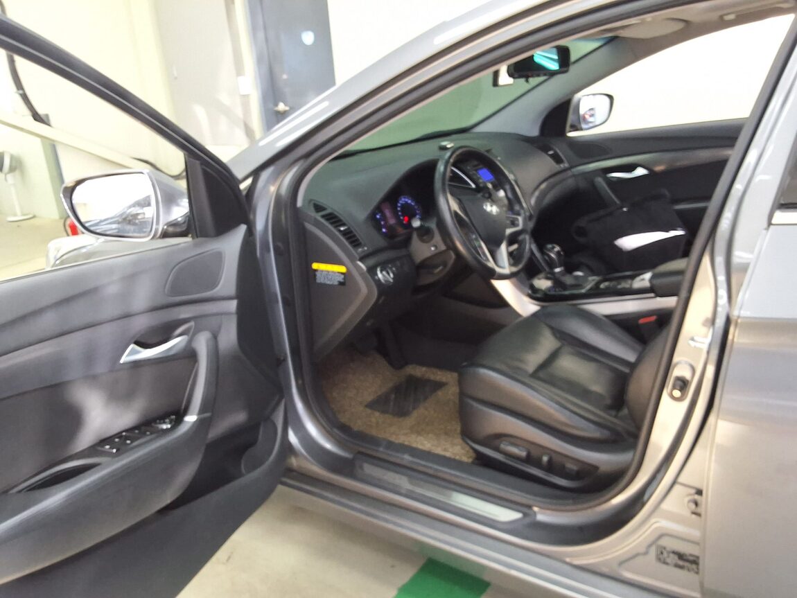 HYUNDAI i40 2.0 GDi PYL 2014 - zdjęcie 11