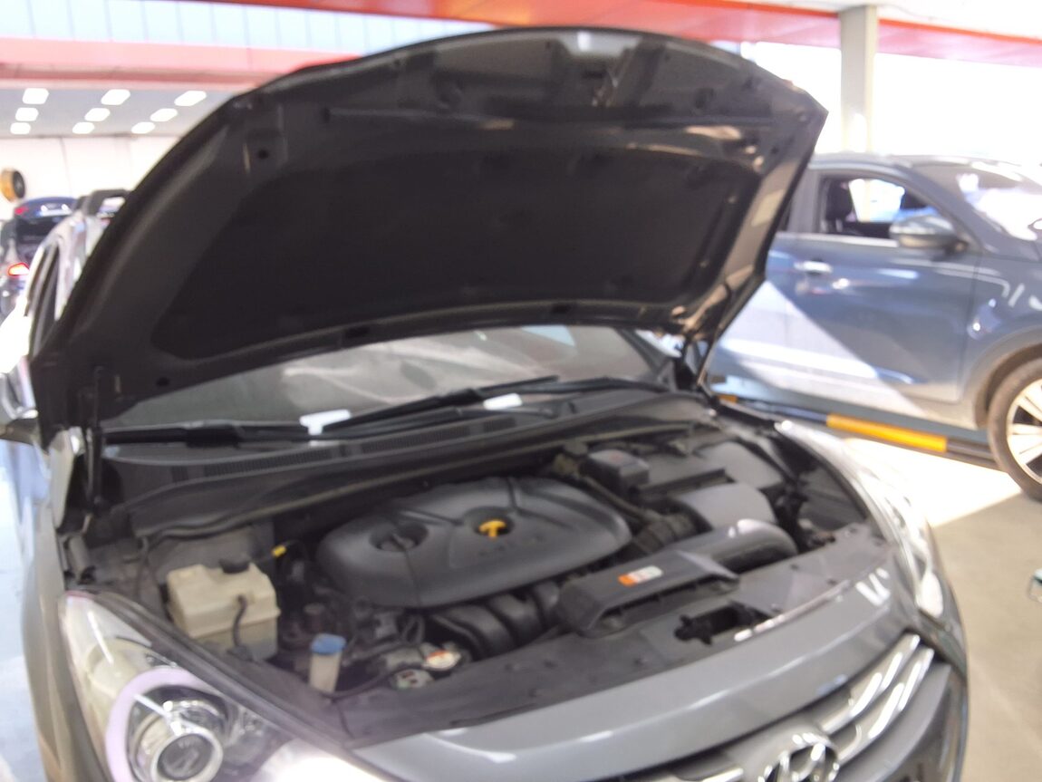 HYUNDAI i40 2.0 GDi PYL 2014 - zdjęcie 18