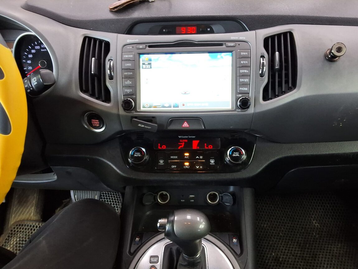 KIA THE NEW SPORTAGE R DIESEL R2.0 2WD PRESTIGE 2015 - zdjęcie 24