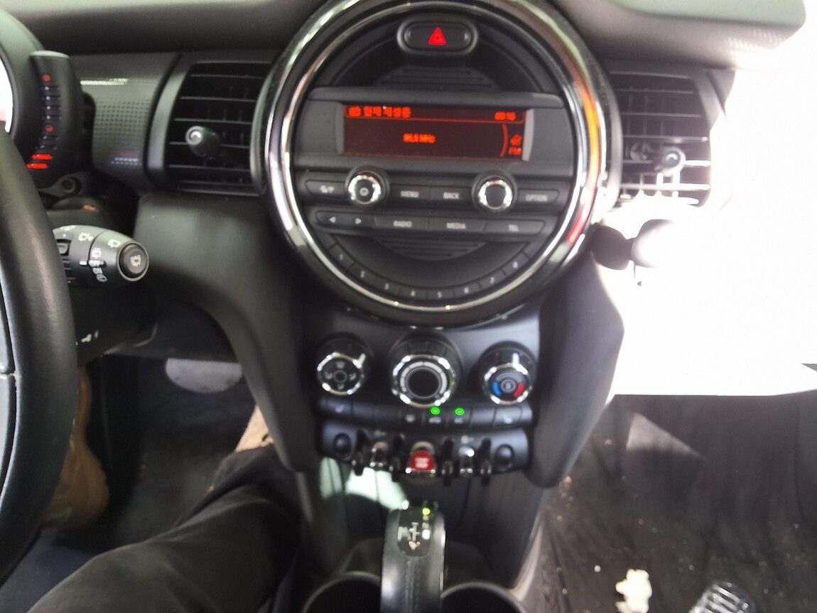 MINI COOPER (3RD GEN) 1.5 2016 - zdjęcie 21