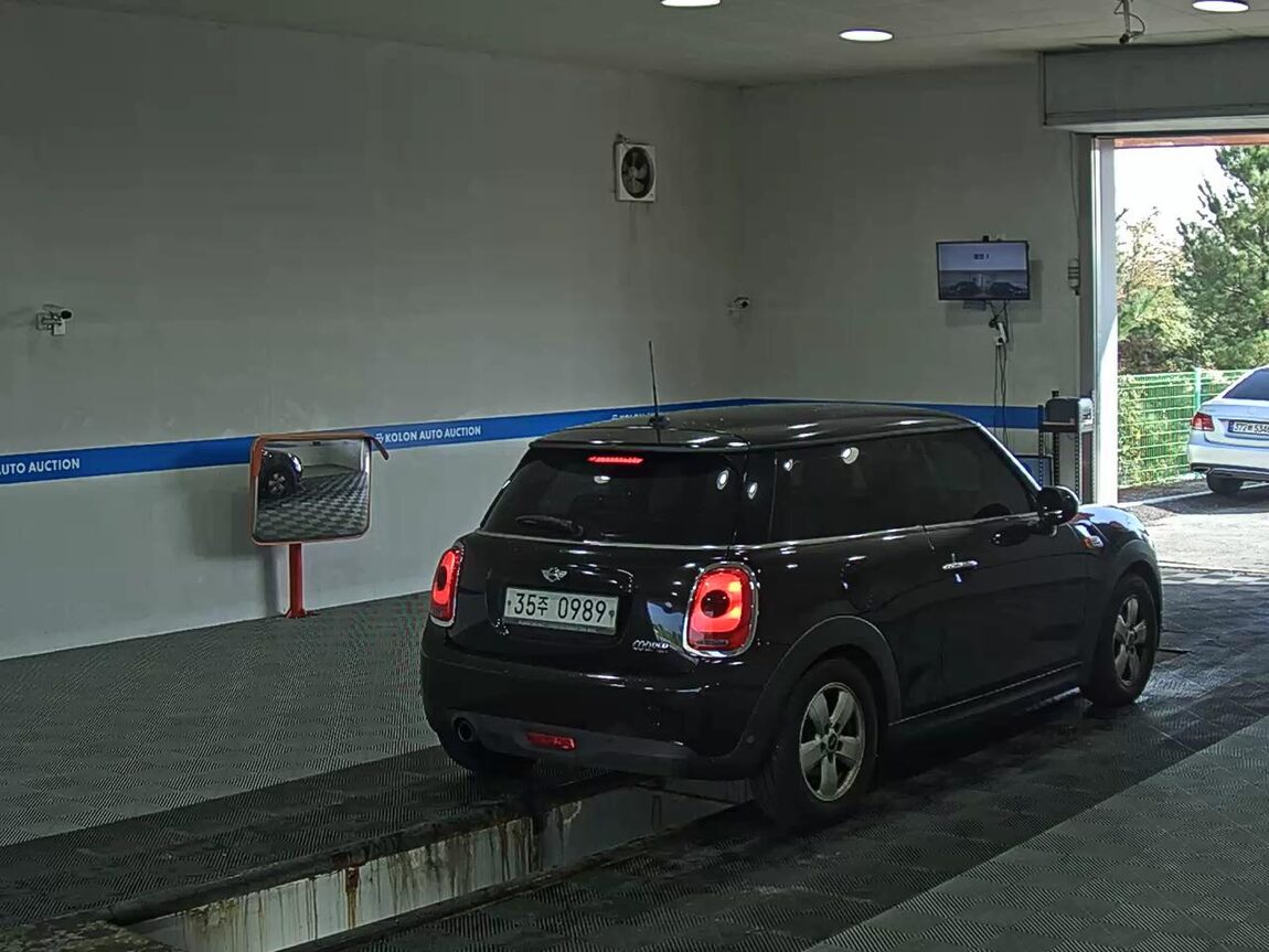MINI COOPER (3RD GEN) 1.5 2016 - zdjęcie 5