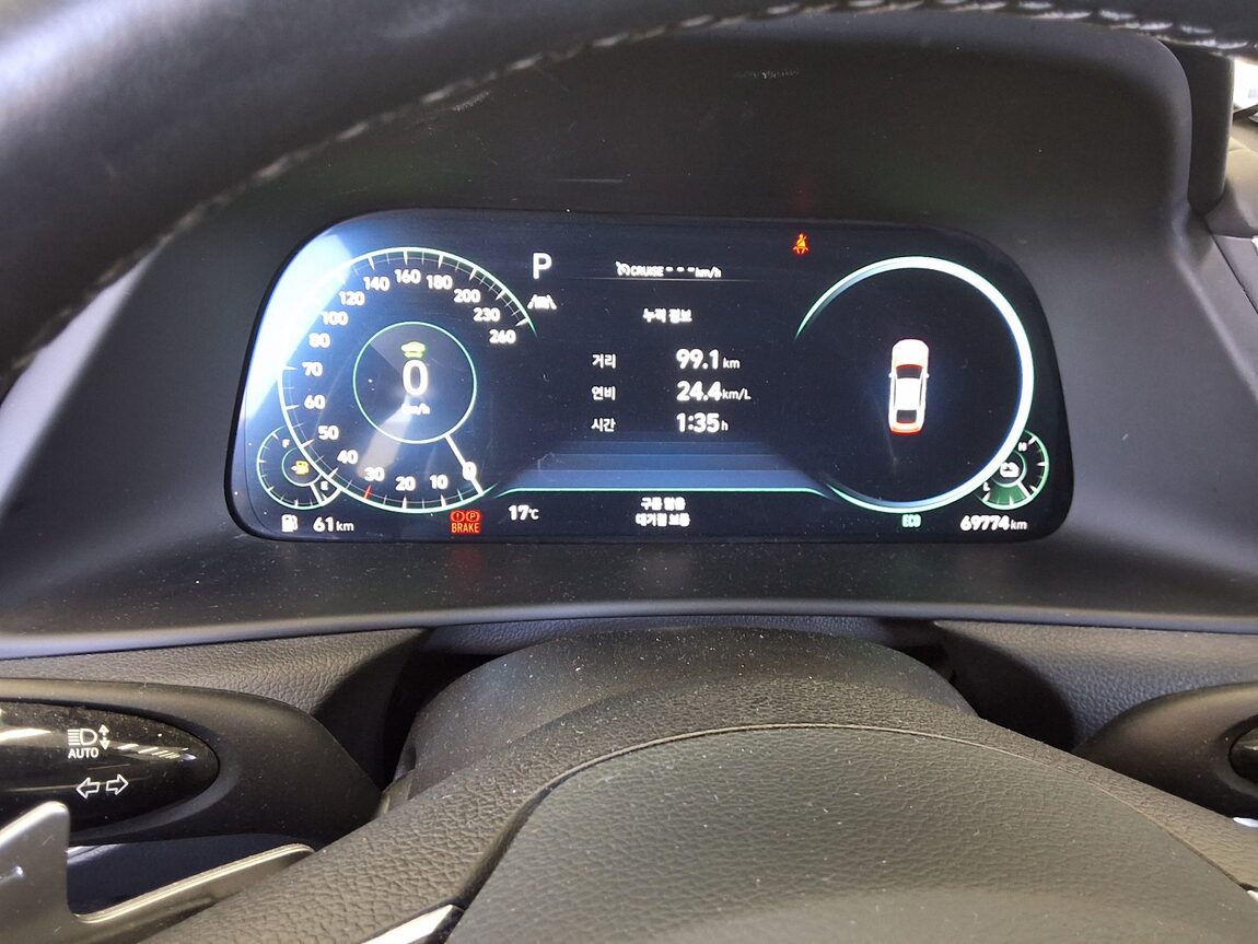 HYUNDAI SONATA (DN8) HYBRID 2.0 HEV PREMIUM PLUS 2022 - zdjęcie 9