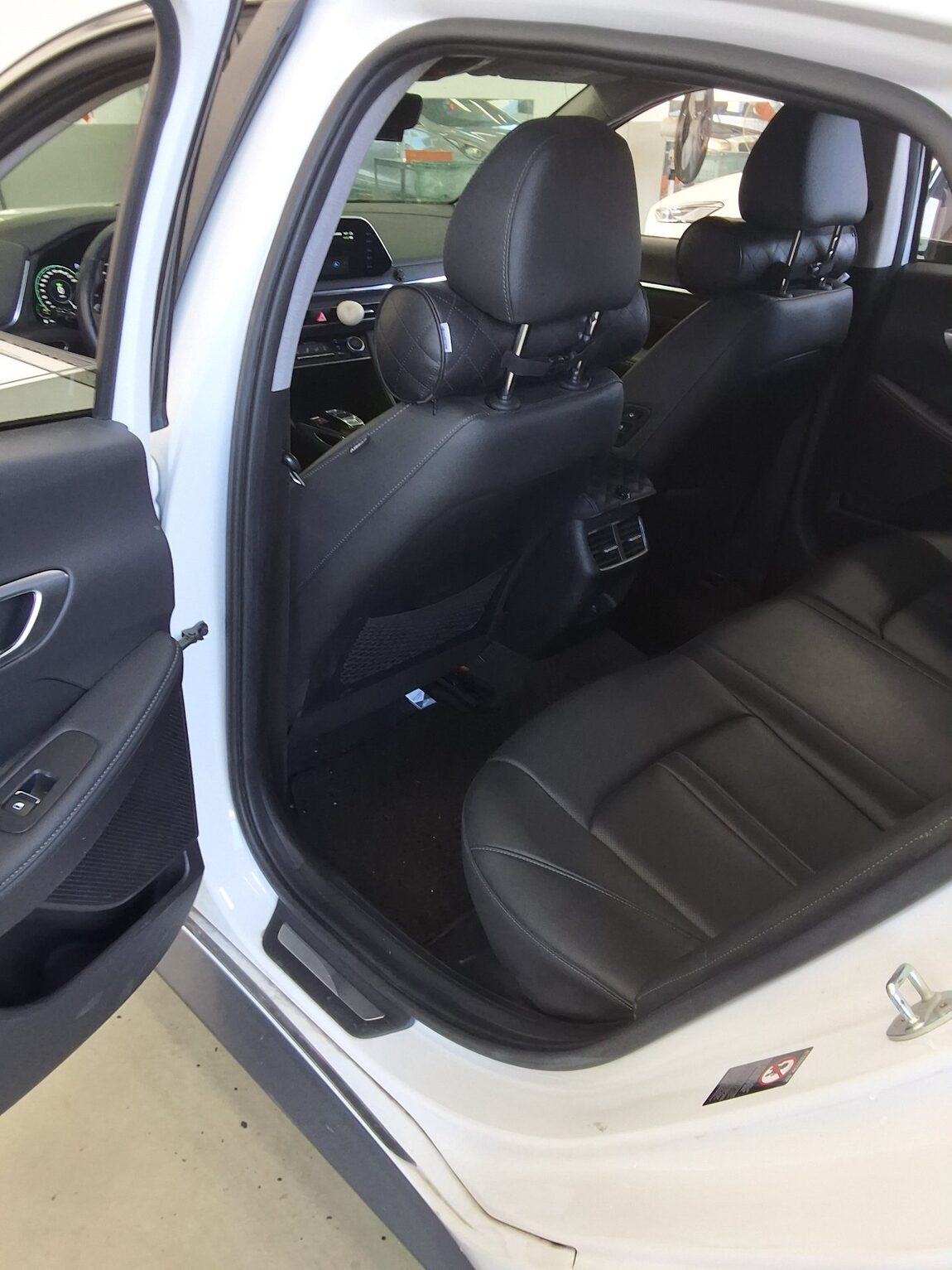 HYUNDAI SONATA (DN8) HYBRID 2.0 HEV PREMIUM PLUS 2022 - zdjęcie 12