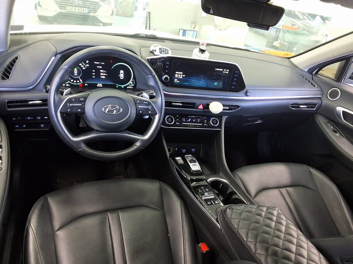 HYUNDAI SONATA (DN8) HYBRID 2.0 HEV PREMIUM PLUS 2022 - zdjęcie 11