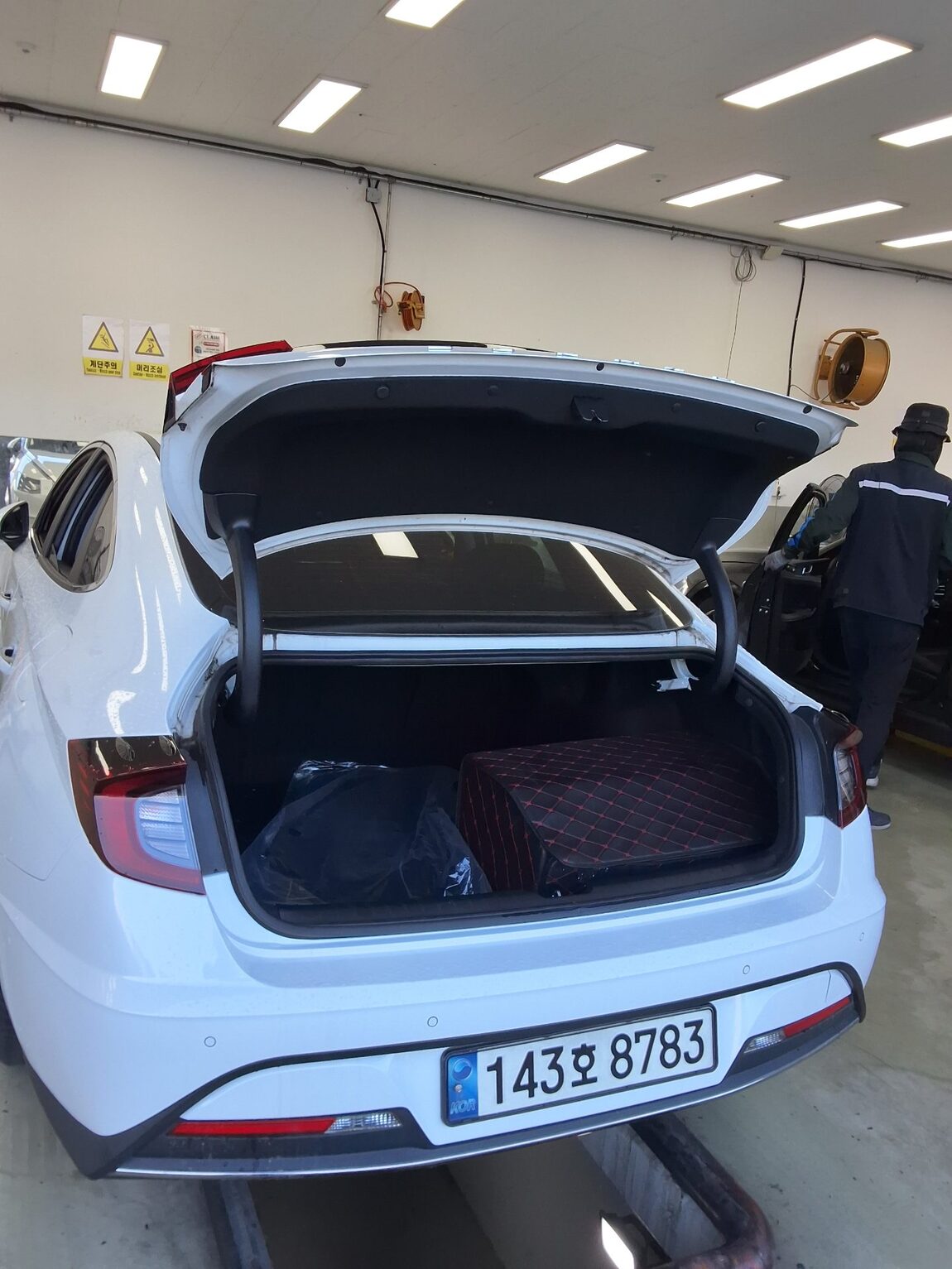 HYUNDAI SONATA (DN8) HYBRID 2.0 HEV PREMIUM PLUS 2022 - zdjęcie 15