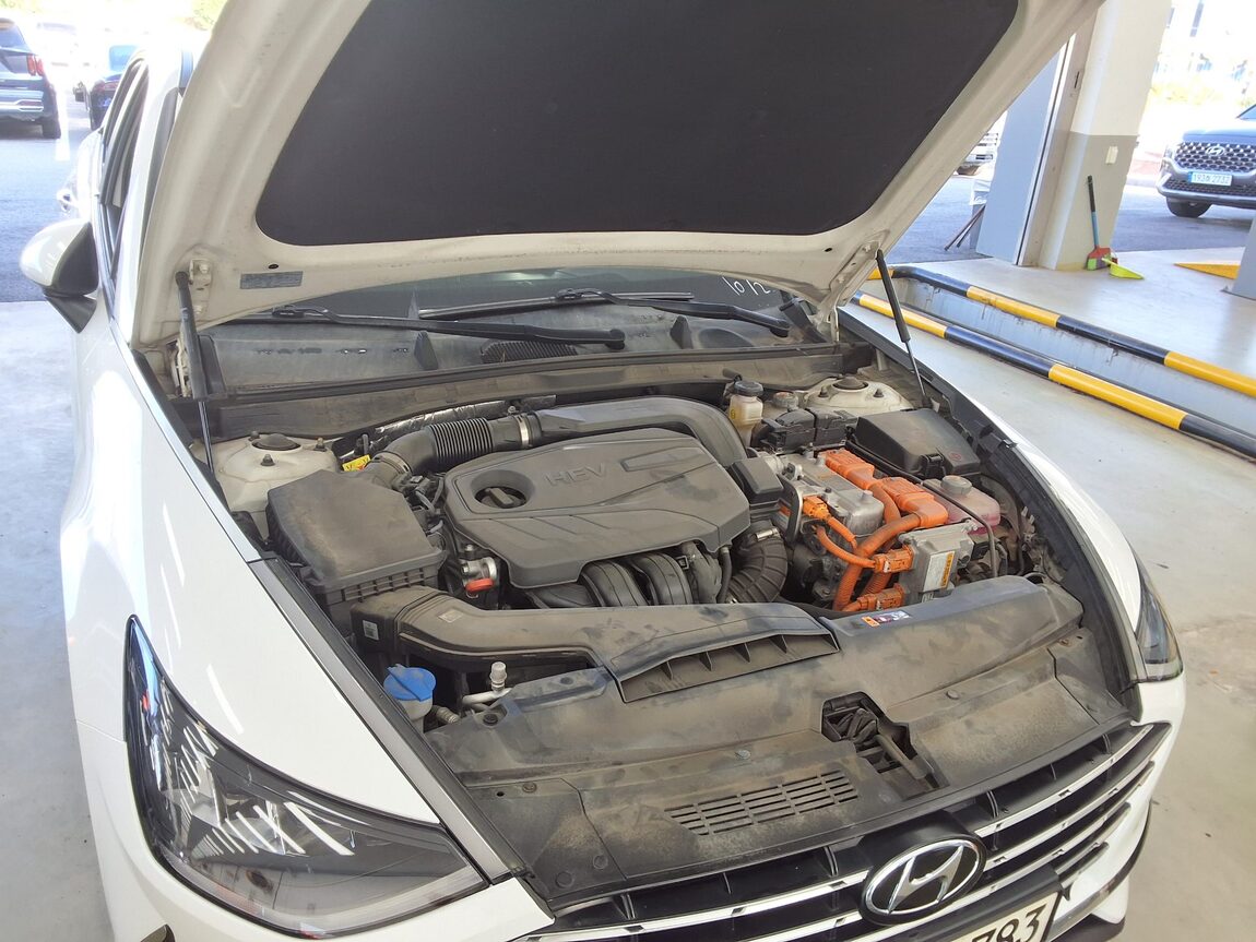 HYUNDAI SONATA (DN8) HYBRID 2.0 HEV PREMIUM PLUS 2022 - zdjęcie 19