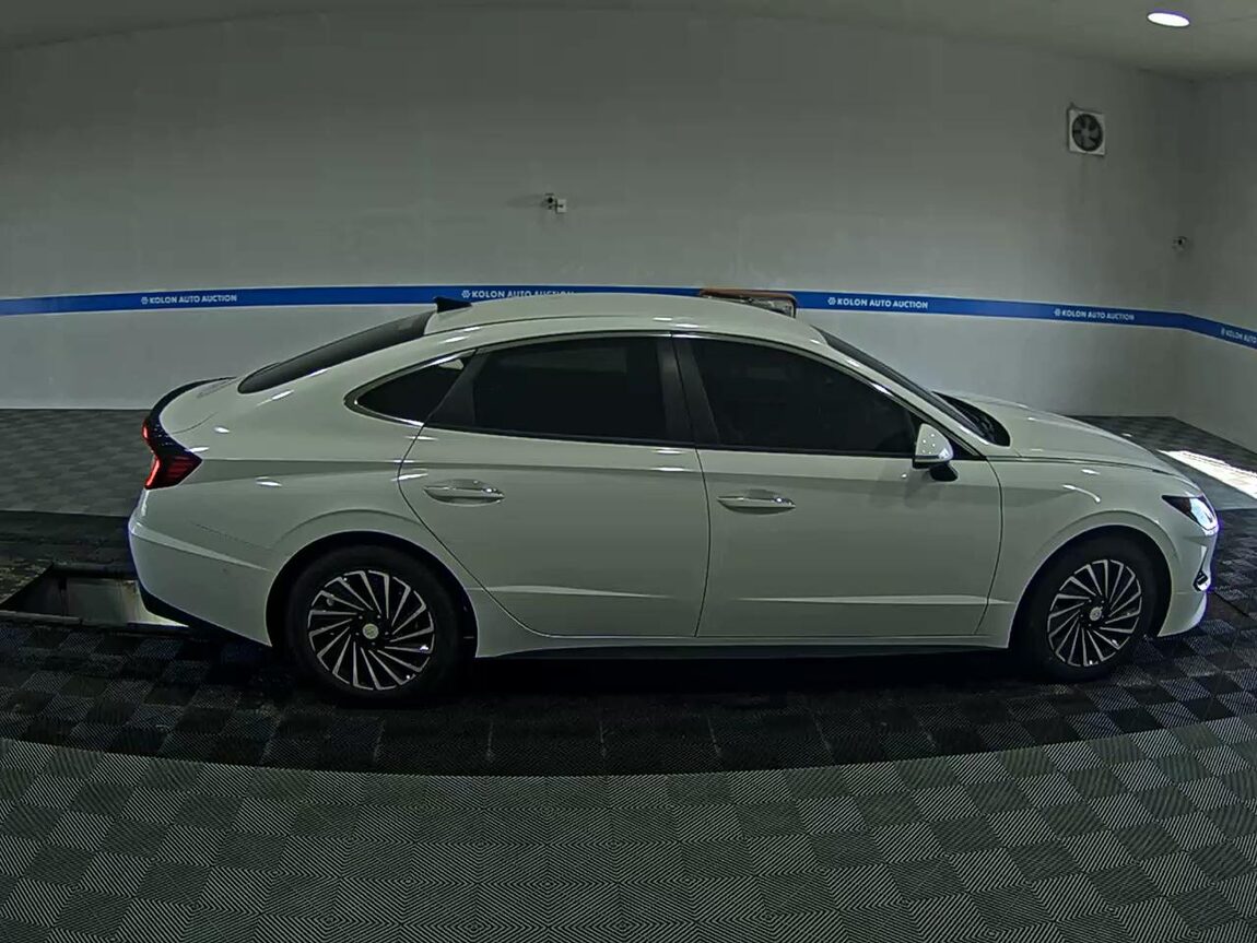 HYUNDAI SONATA (DN8) HYBRID 2.0 HEV PREMIUM PLUS 2022 - zdjęcie 4