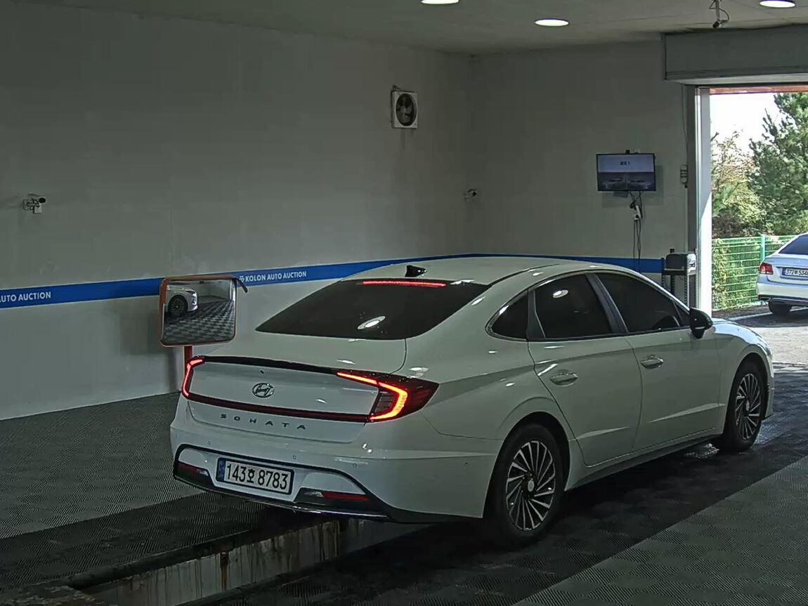 HYUNDAI SONATA (DN8) HYBRID 2.0 HEV PREMIUM PLUS 2022 - zdjęcie 5