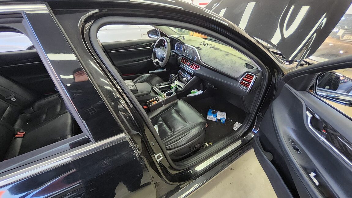 HYUNDAI GRANDEUR IG 2.4 GDi MODERN 2019 - zdjęcie 14