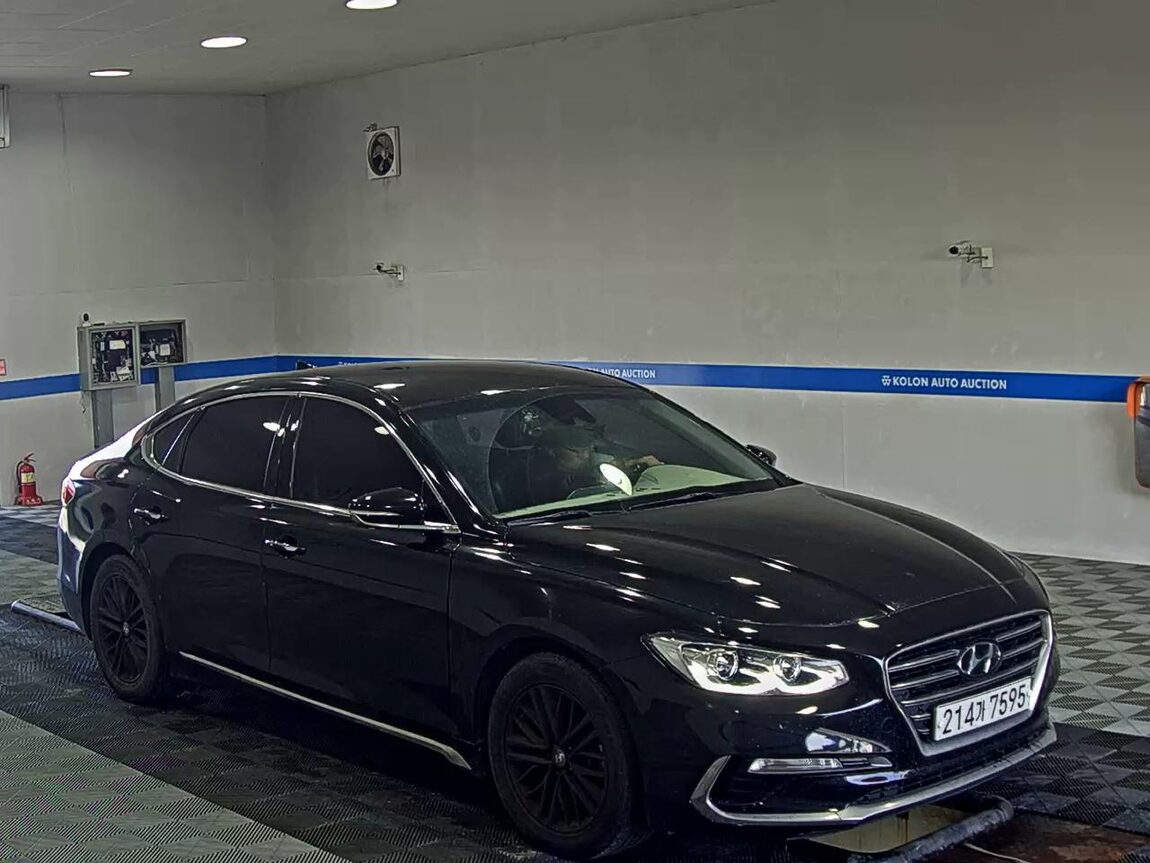 HYUNDAI GRANDEUR IG 2.4 GDi MODERN 2019 - zdjęcie 3