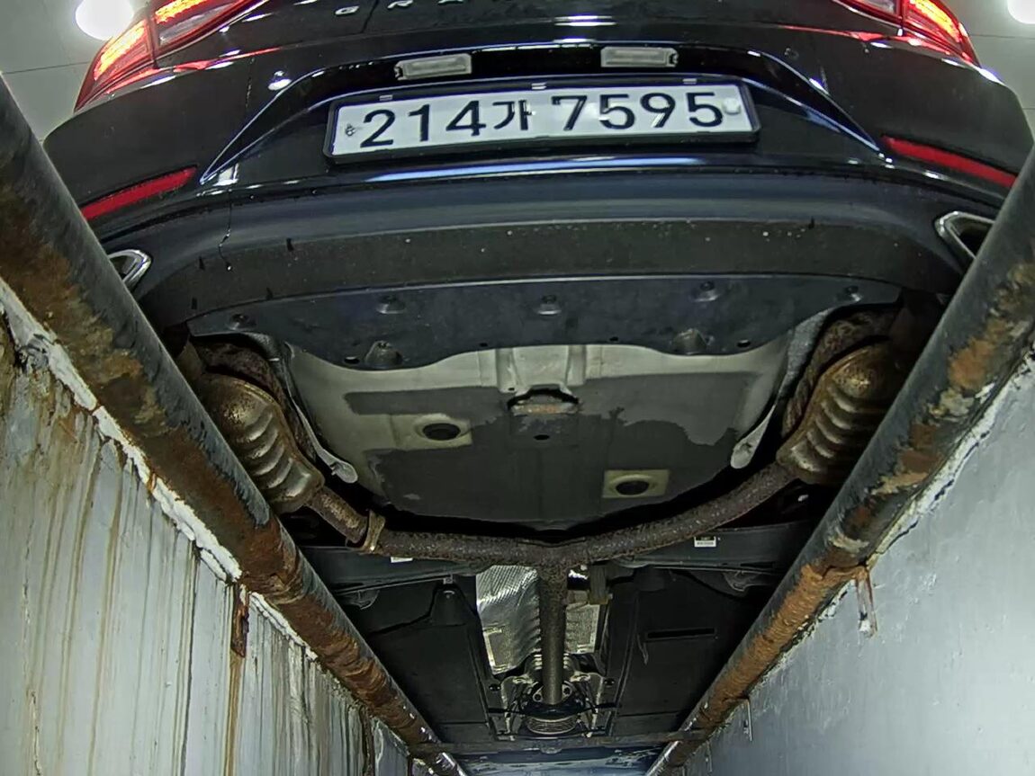 HYUNDAI GRANDEUR IG 2.4 GDi MODERN 2019 - zdjęcie 8