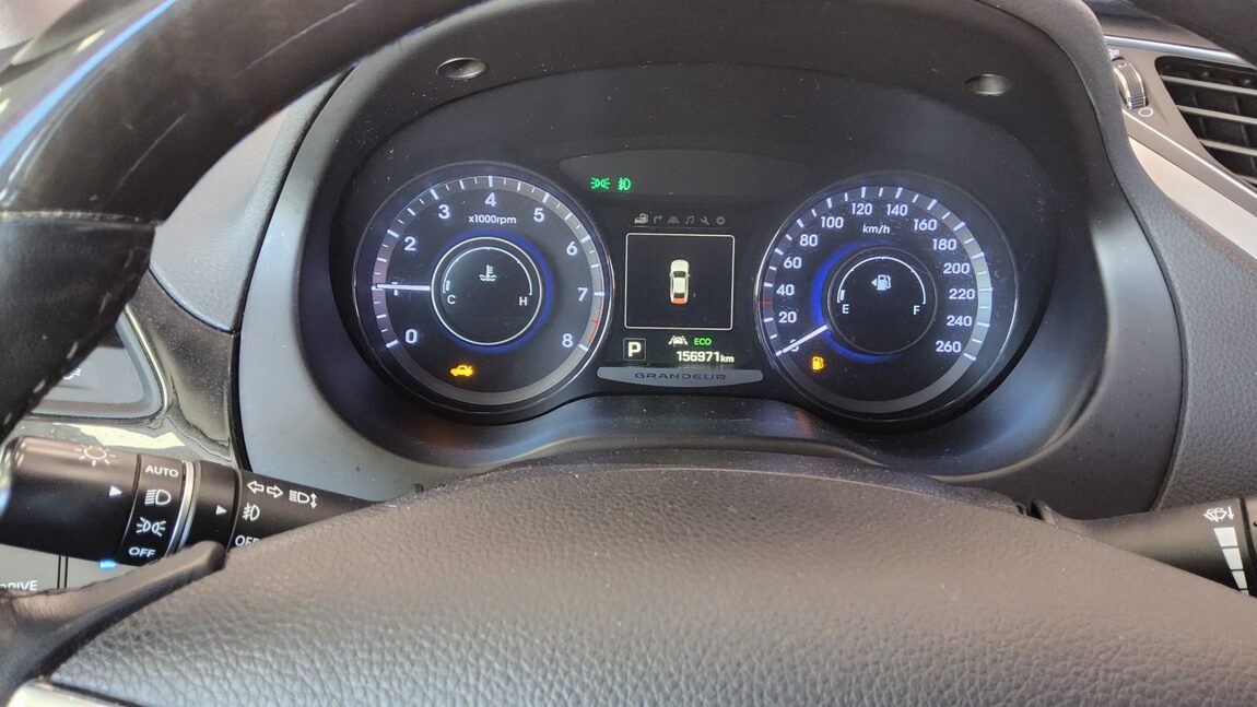 HYUNDAI GRANDEUR HG HG 300 PREMIUM 2016 - zdjęcie 9