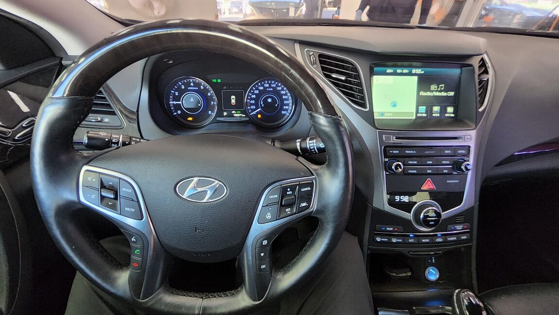 HYUNDAI GRANDEUR HG HG 300 PREMIUM 2016 - zdjęcie 18