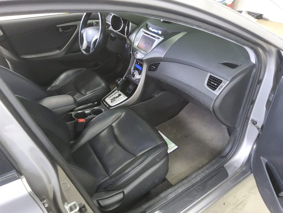 HYUNDAI AVANTE MD M16 GDi TOP 2011 - zdjęcie 14