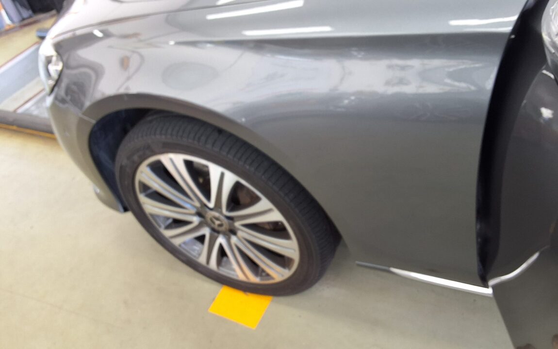 MERCEDES-BENZ E-CLASS (5TH GEN) E450 4MATIC EXCLUSIVE 2021 - zdjęcie 24