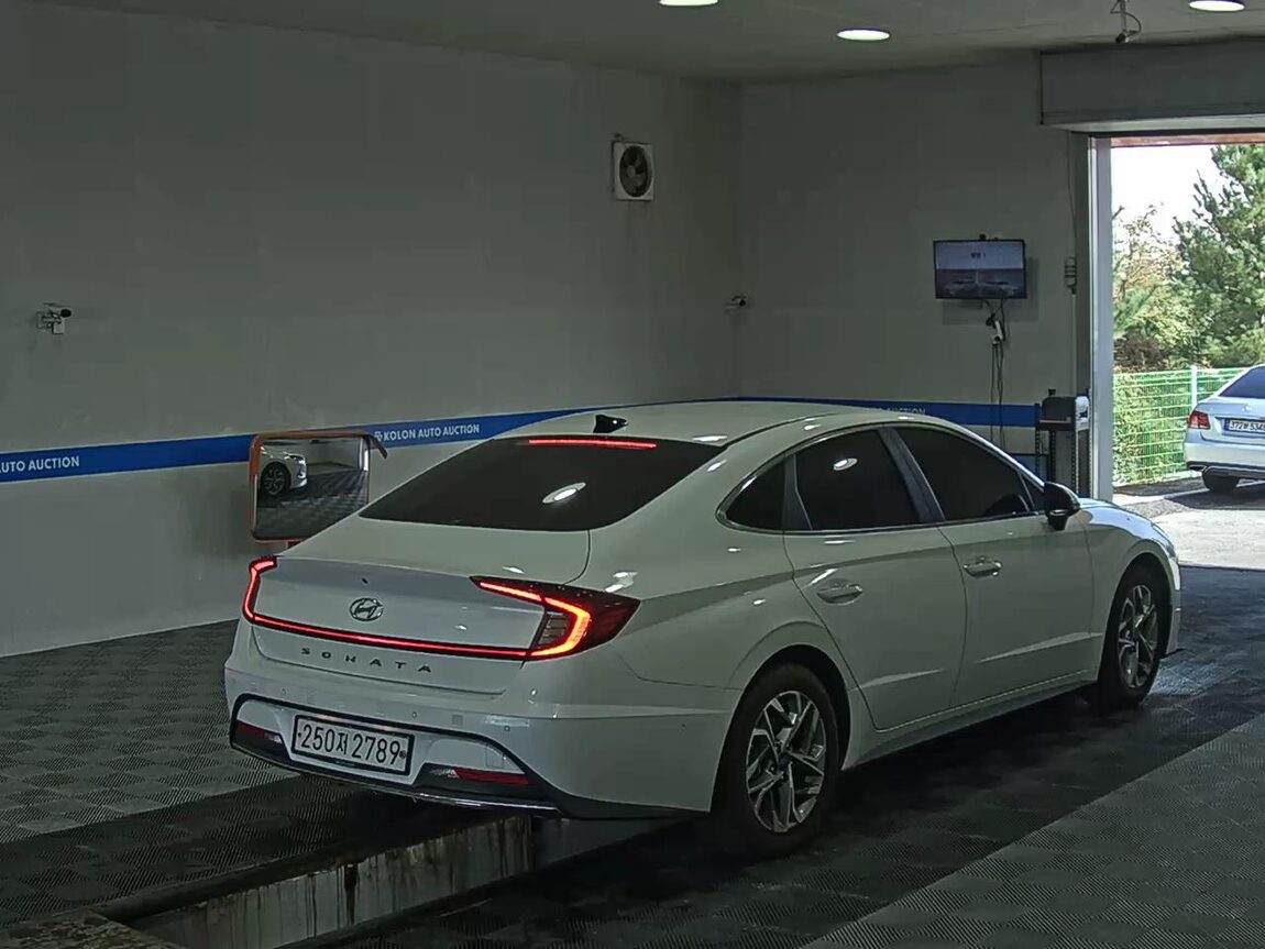 HYUNDAI SONATA (DN8) G2.0 PREMIUM FAMILY 2020 - zdjęcie 5