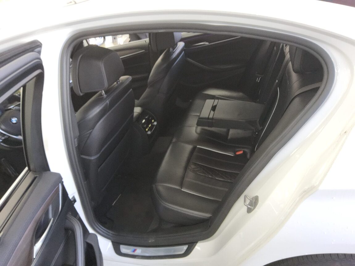 BMW 5 SERIES (7TH GEN) 530i xDRIVE M SPORT PACK PLUS 2018 - zdjęcie 12