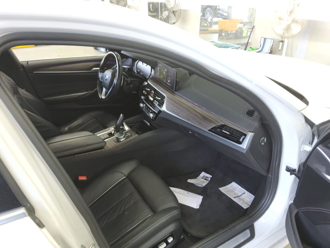 BMW 5 SERIES (7TH GEN) 530i xDRIVE M SPORT PACK PLUS 2018 - zdjęcie 14