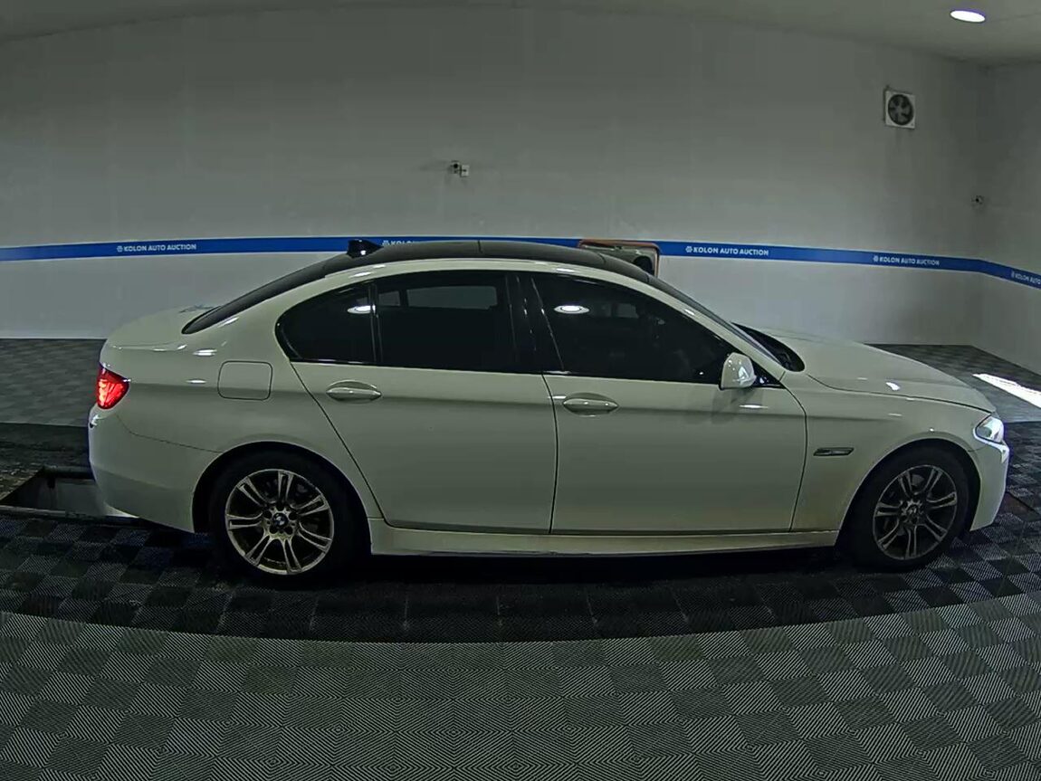 BMW 5 SERIES (6TH GEN) 520d M SPORT 2013 - zdjęcie 4