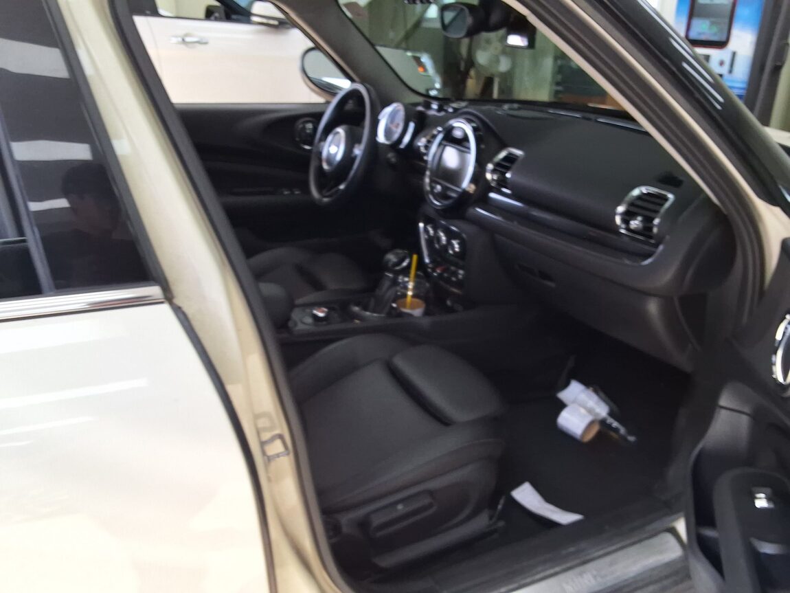MINI CLUBMAN (2ND GEN) 1.5 2018 - zdjęcie 15