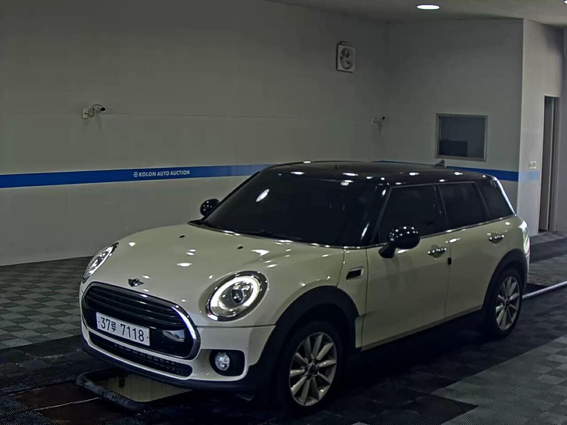 MINI CLUBMAN (2ND GEN) 1.5 2018 - zdjęcie 2