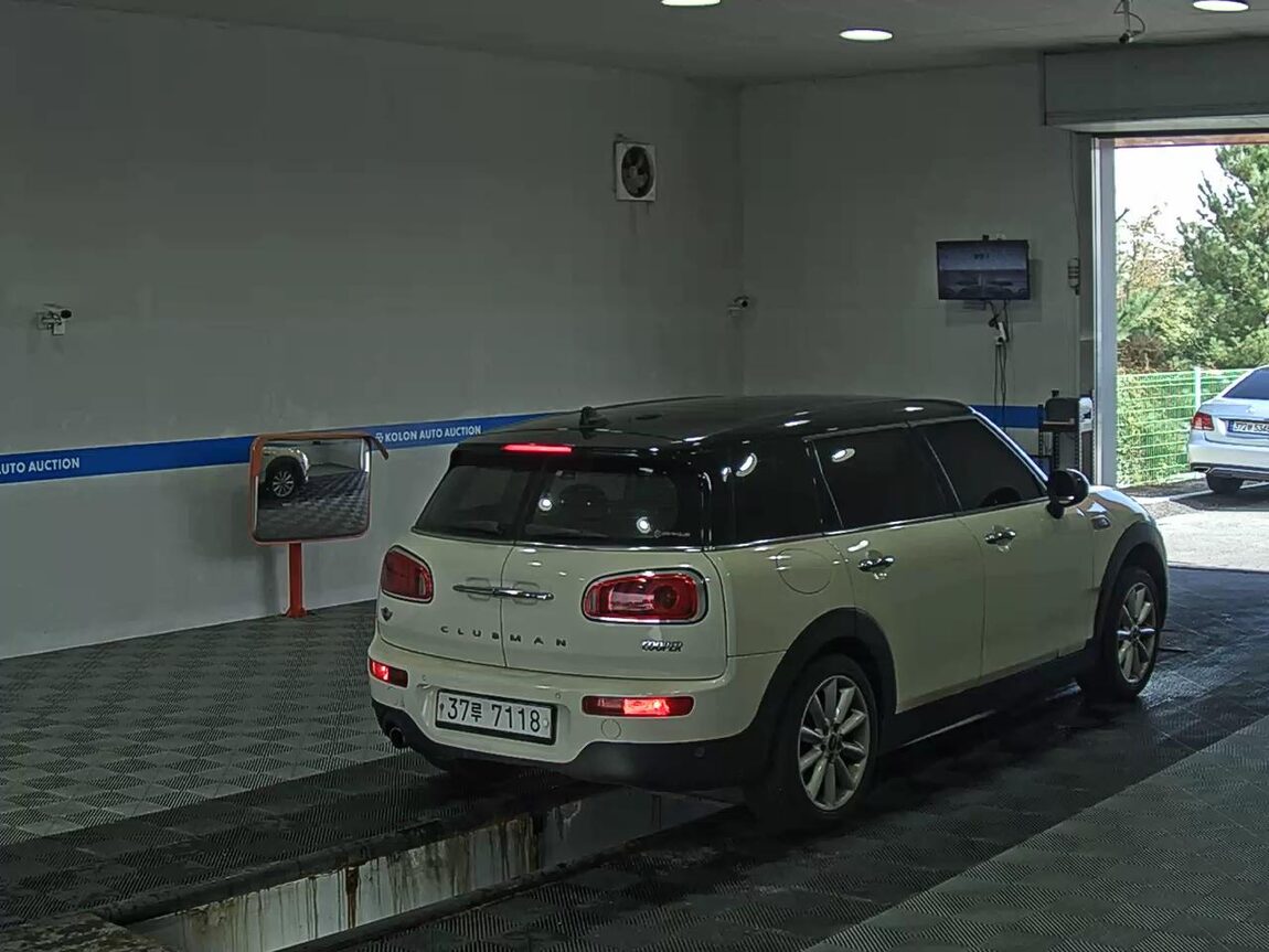MINI CLUBMAN (2ND GEN) 1.5 2018 - zdjęcie 5