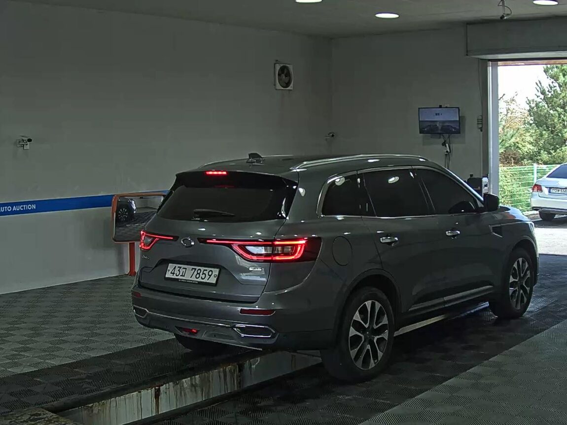 RENAULT (SAMSUNG) QM6 2.0 dCi 2WD RE SIGNATURE 2017 - zdjęcie 5