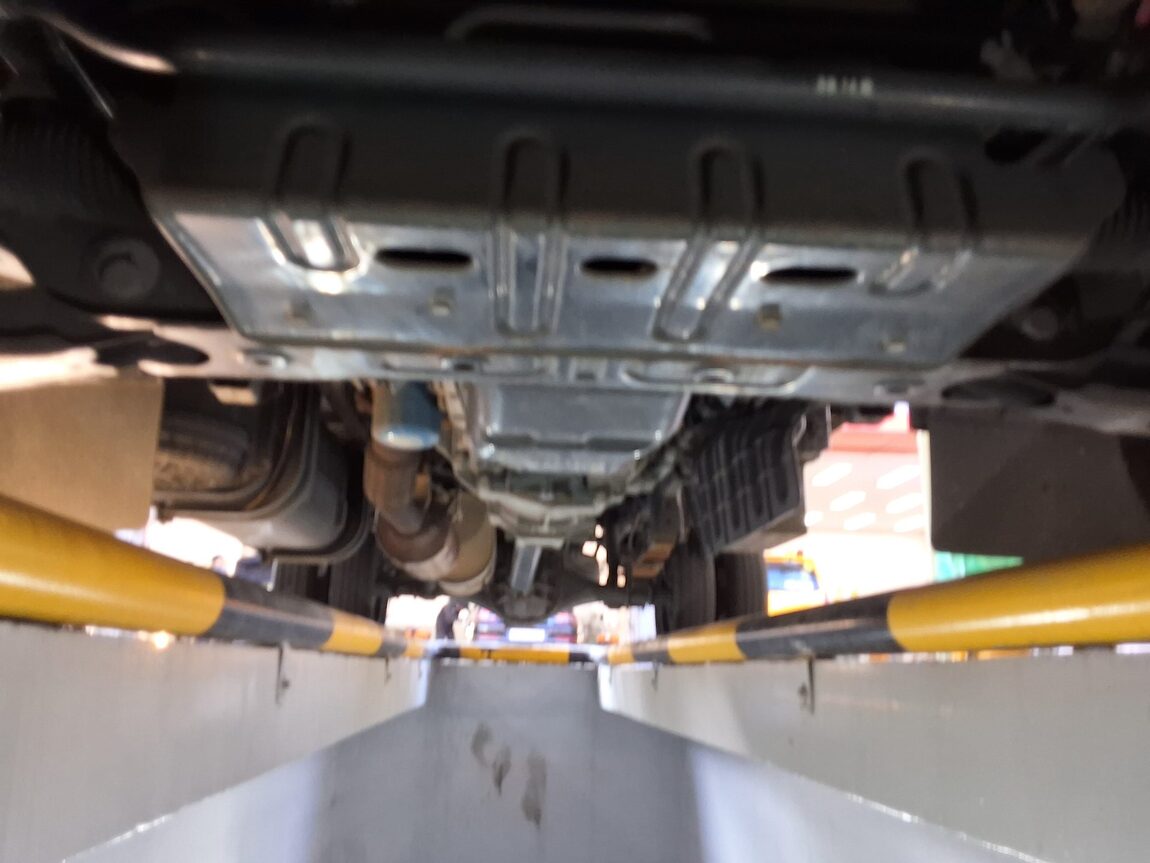 KIA BONGO III CARGO BUILT-IN BOX TRUCK 1 TON KING CAB 2018 - zdjęcie 9