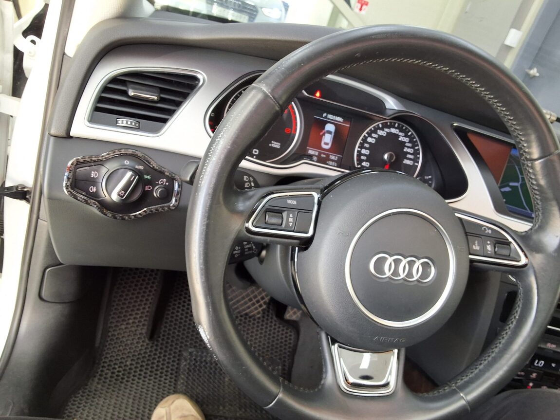 AUDI A4 (4TH GEN) 30 TDI DYNAMIC 2016 - zdjęcie 23