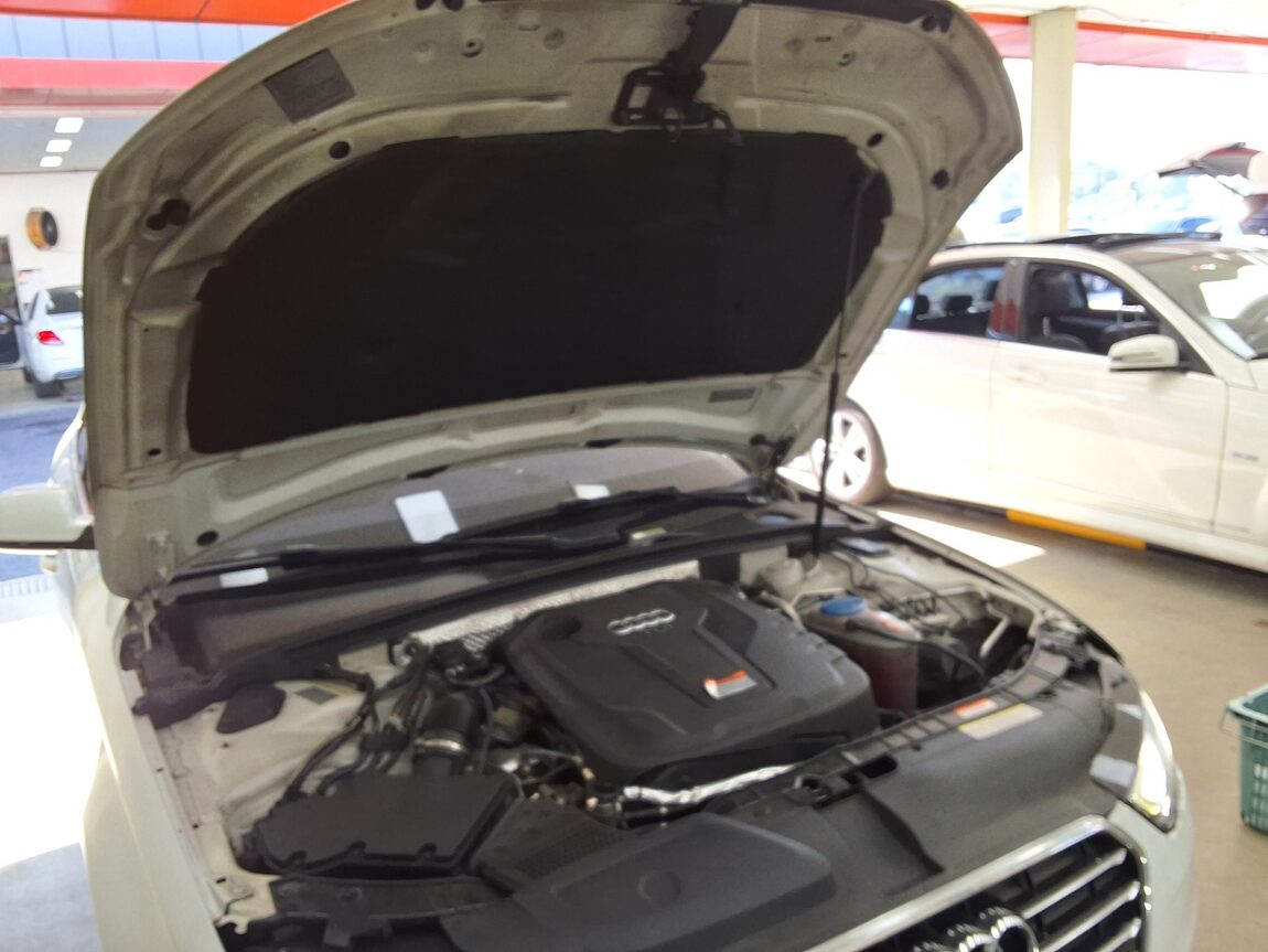 AUDI A4 (4TH GEN) 30 TDI DYNAMIC 2016 - zdjęcie 18