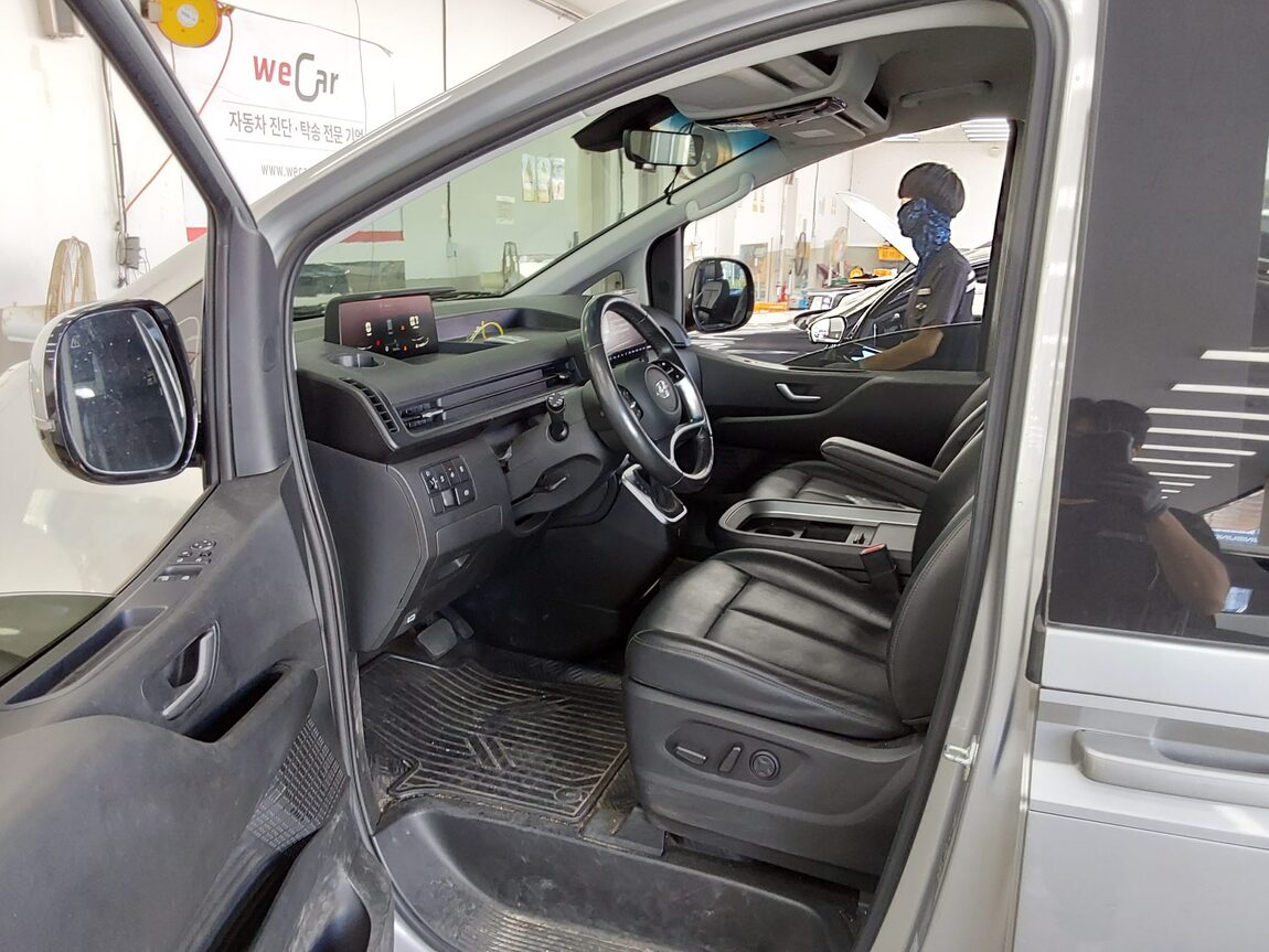 HYUNDAI STARIA 2.2 DIESEL CARGO 5-SEATER MODERN 2022 - zdjęcie 10