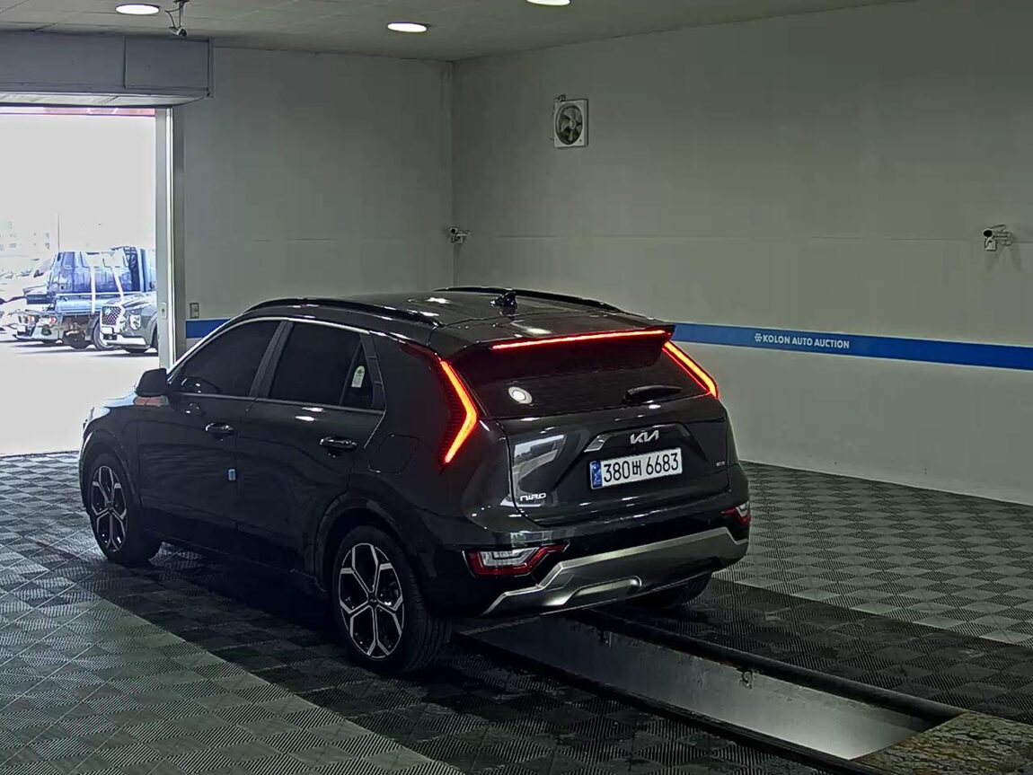 KIA THE ALL NEW NIRO 1.6 HEV PRESTIGE 2025 - zdjęcie 6