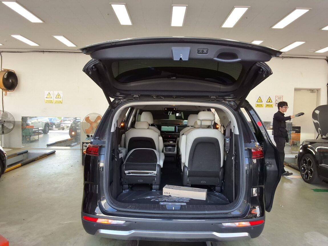 KIA NEW CARNIVAL (KA4) 9-SEATER DIESEL NOBLESSE 2022 - zdjęcie 15