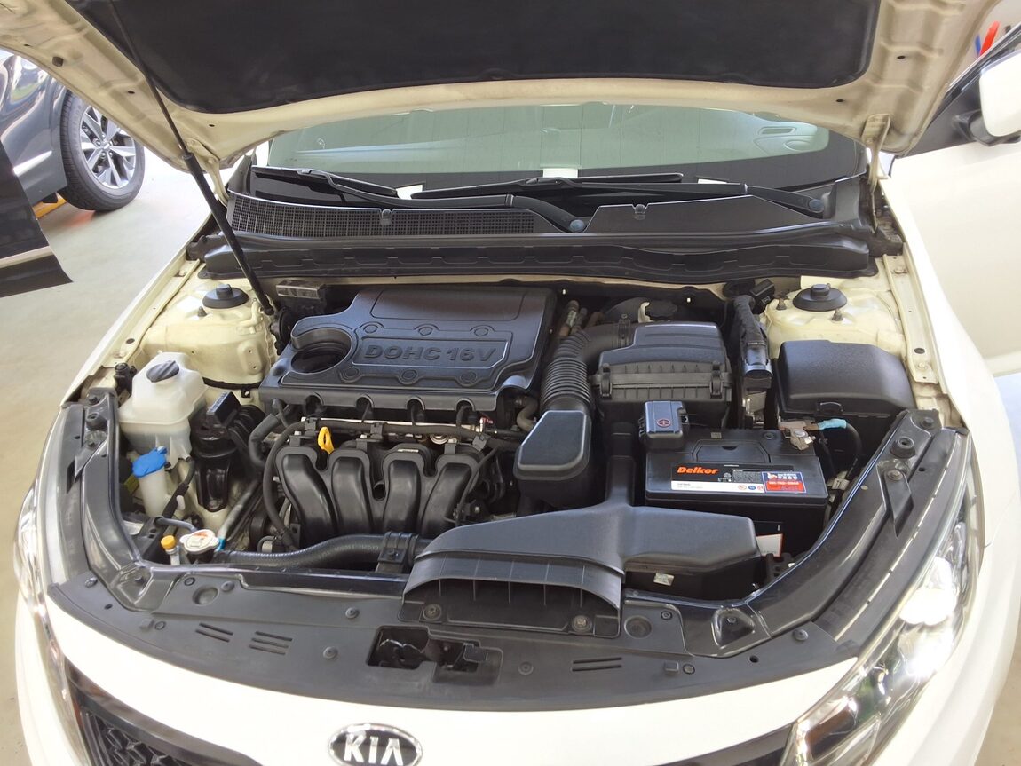 KIA K5 2.0 CVVT PRESTIGE 2012 - zdjęcie 19