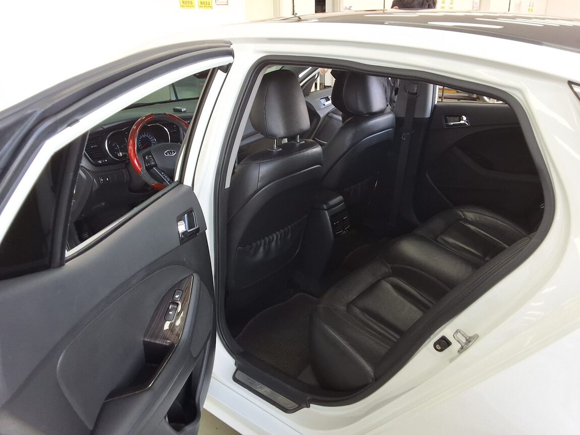 KIA K5 2.0 CVVT PRESTIGE 2012 - zdjęcie 12