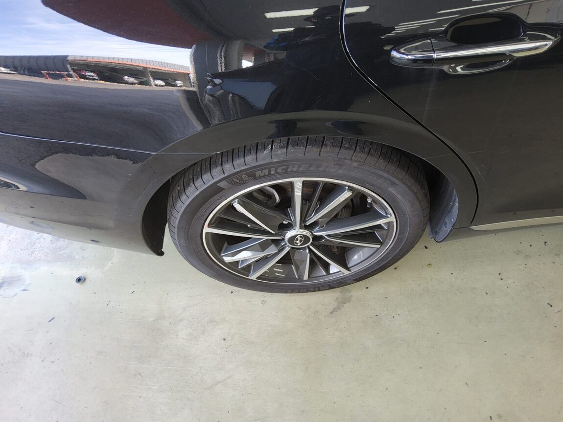 HYUNDAI THE NEW GRANDEUR IG GASOLINE 2.5 EXCLUSIVE 2023 - zdjęcie 23