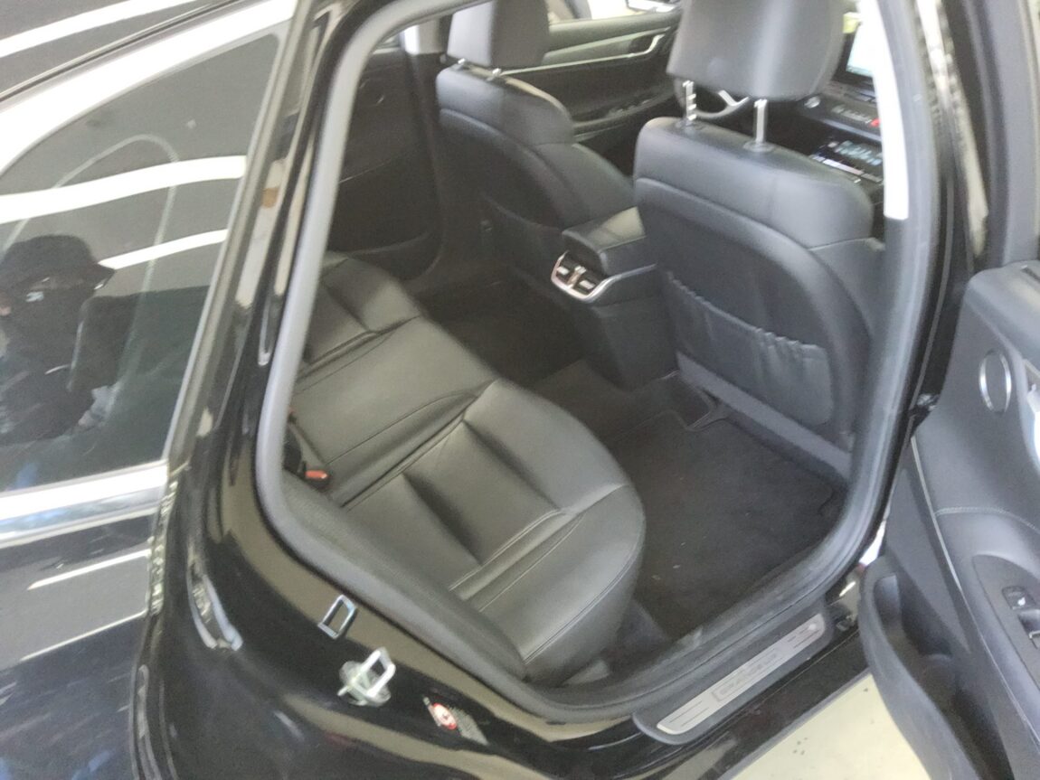 HYUNDAI THE NEW GRANDEUR IG GASOLINE 2.5 EXCLUSIVE 2023 - zdjęcie 13