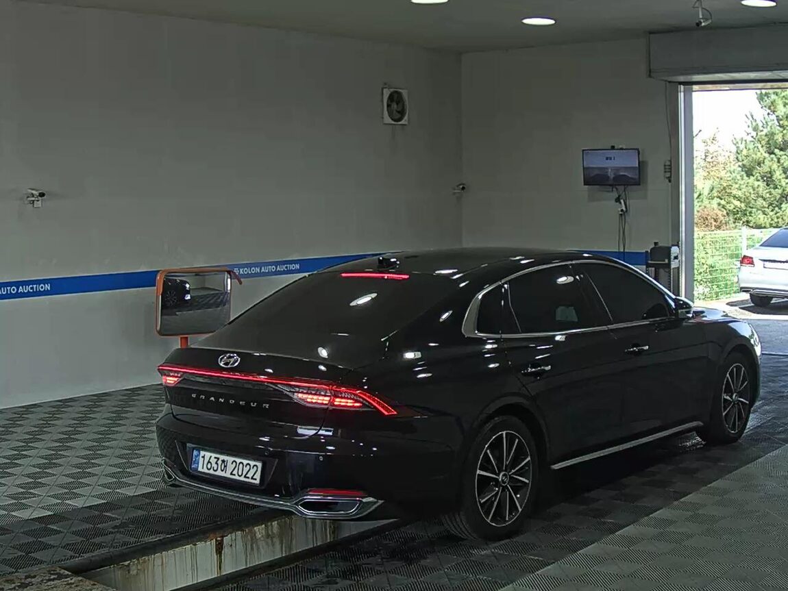 HYUNDAI THE NEW GRANDEUR IG GASOLINE 2.5 EXCLUSIVE 2023 - zdjęcie 5