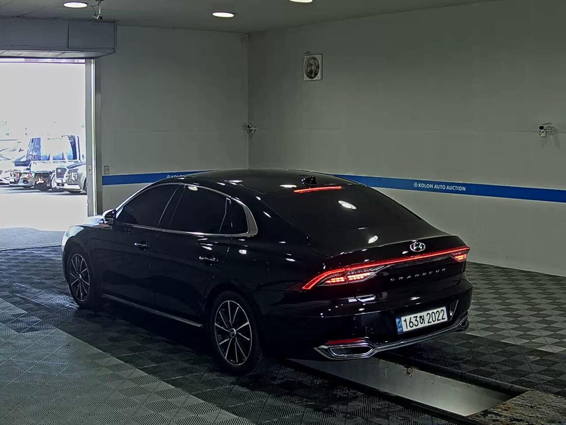 HYUNDAI THE NEW GRANDEUR IG GASOLINE 2.5 EXCLUSIVE 2023 - zdjęcie 6