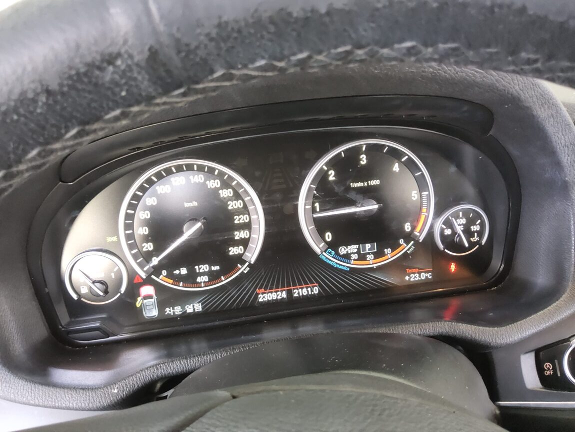 BMW X3 (2ND GEN) 20d xDRIVE HIGH 2014 - zdjęcie 9