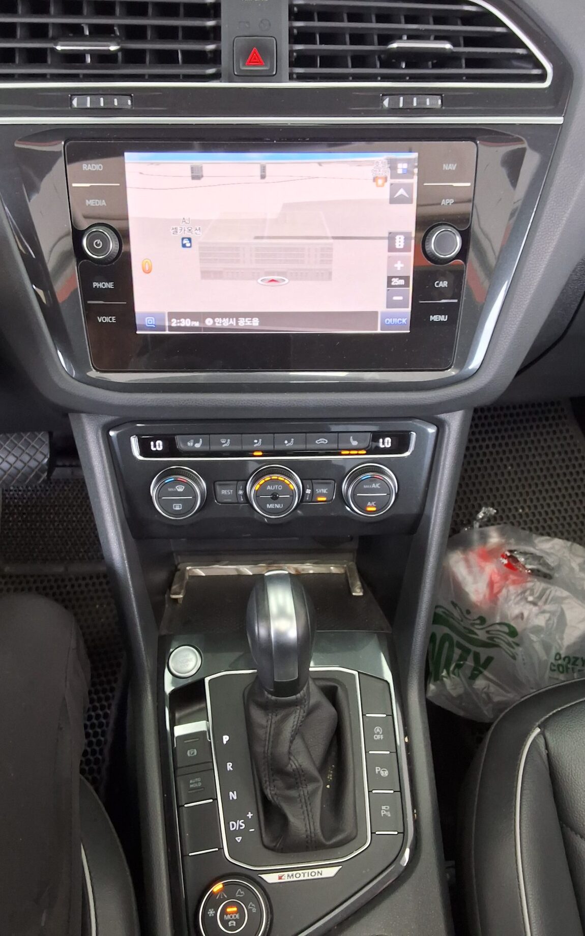 VOLKSWAGEN TIGUAN (2ND GEN) 2.0 TDI 4MOTION PRESTIGE 2020 - zdjęcie 18