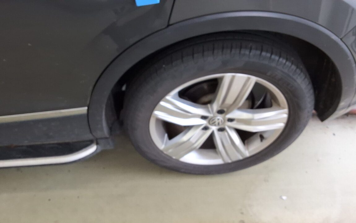 VOLKSWAGEN TIGUAN (2ND GEN) 2.0 TDI 4MOTION PRESTIGE 2020 - zdjęcie 25